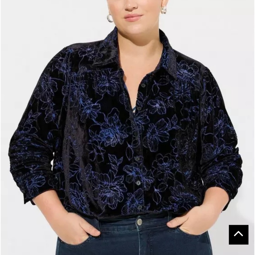 Torrid Madison Velvet Burnout Button Up Shirt size 6x